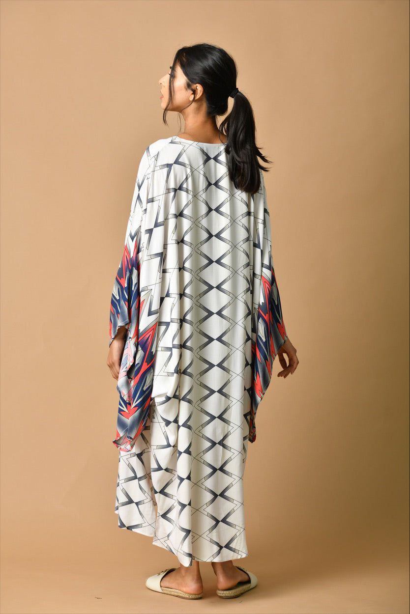 White/grey - Basma by Haya