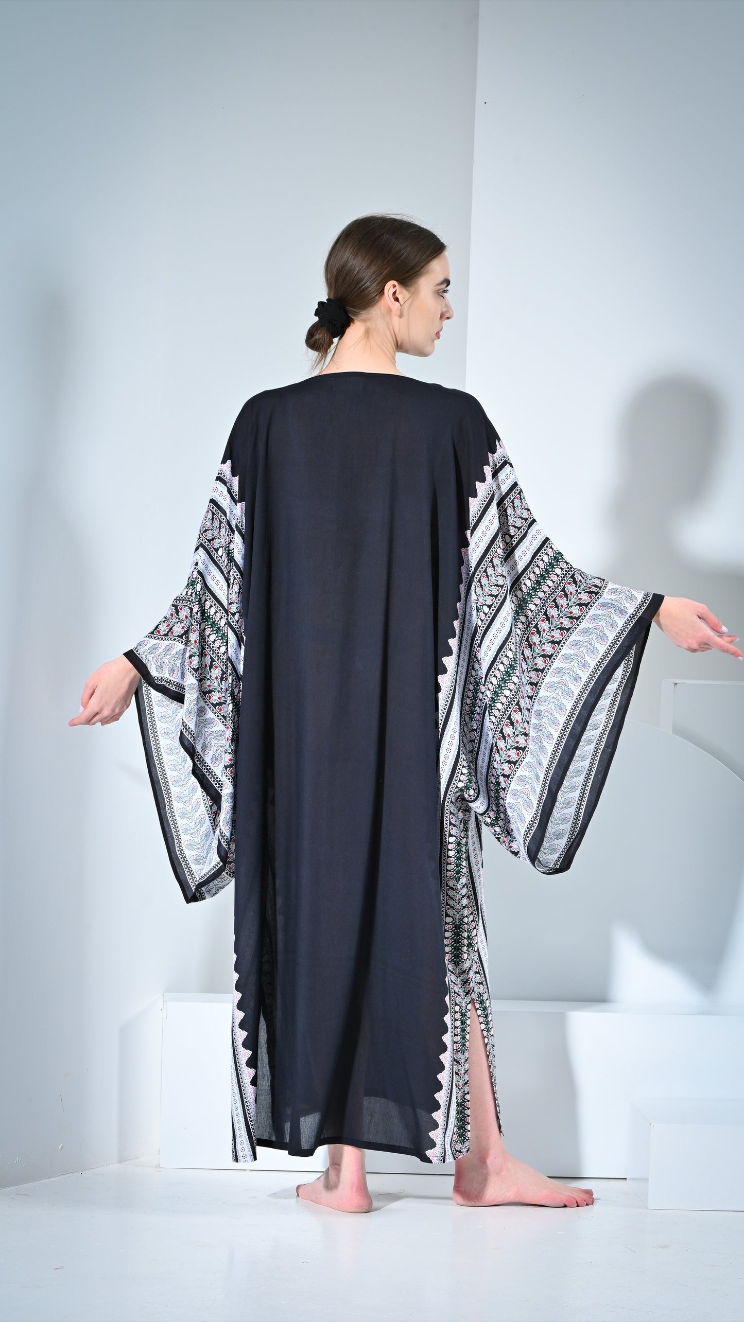 BB23-01 - Basma by Haya