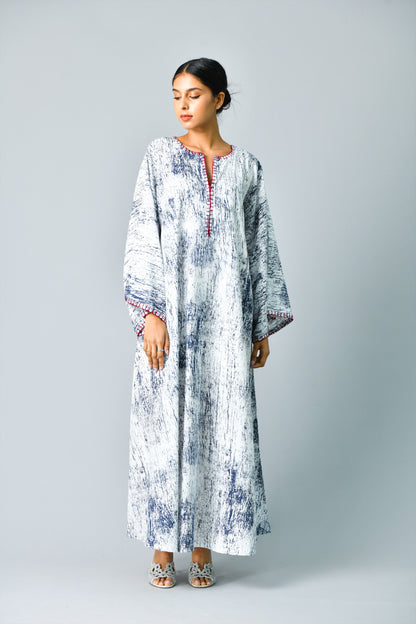 Blue&white - Basma by Haya