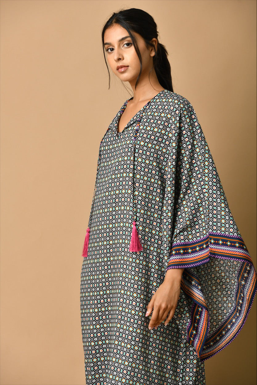 Black/pink - Basma by Haya