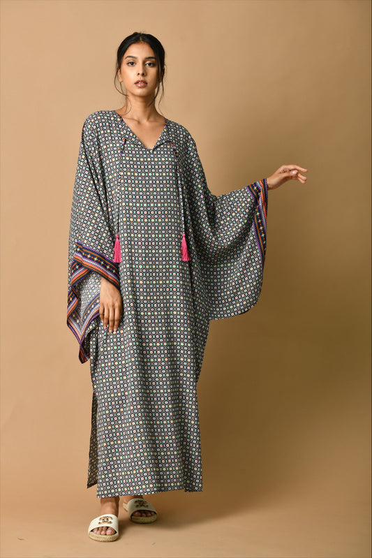 Black/pink - Basma by Haya