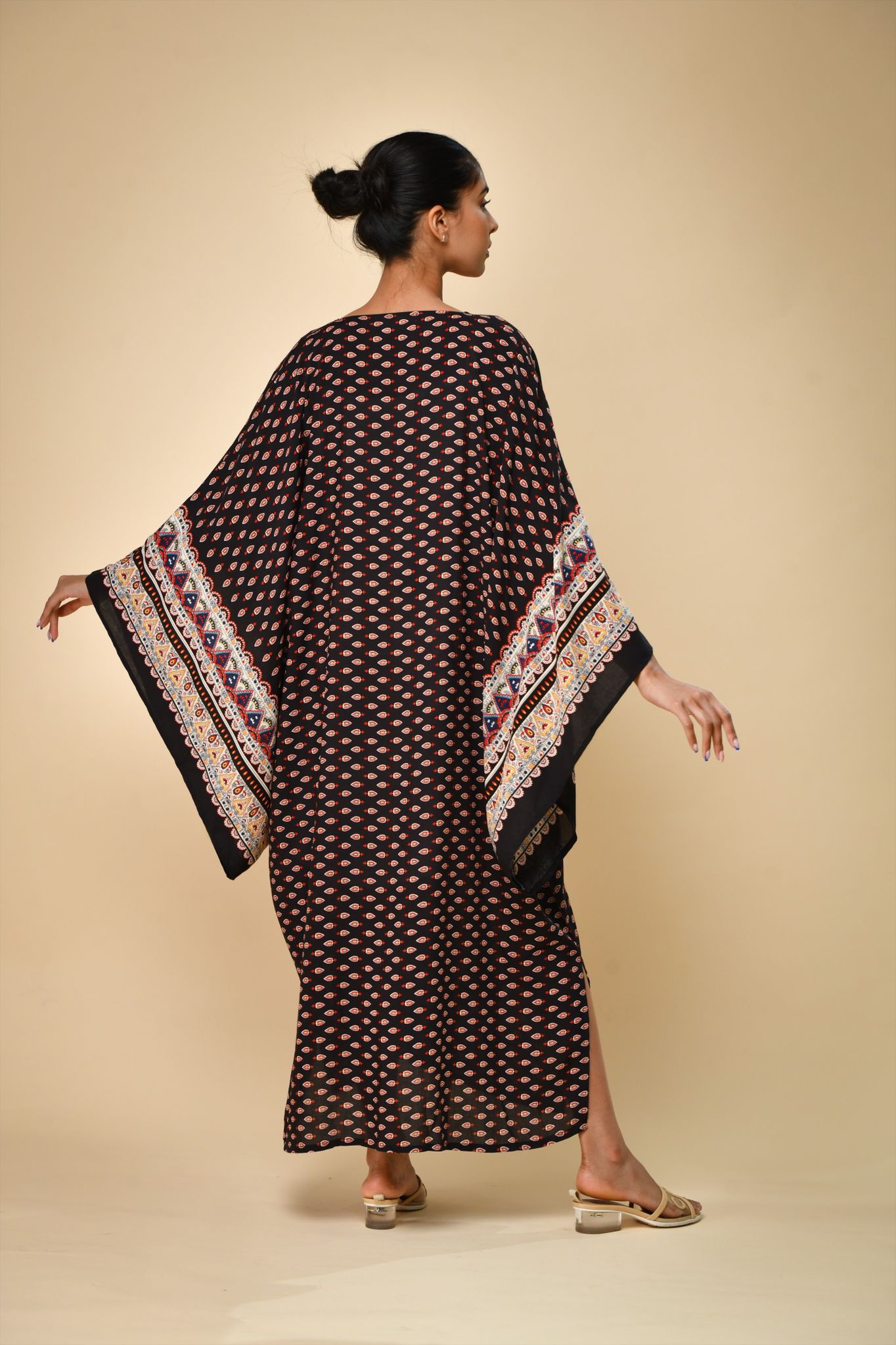 ED22-10 - Basma by Haya